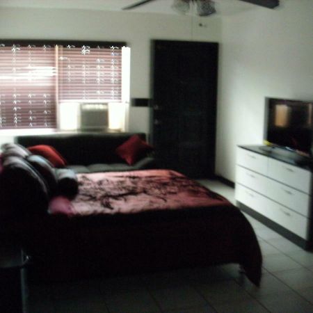 Апартаменты Newly Furnished Large Clean Quiet Private Unit Форт-Лодердейл Экстерьер фото