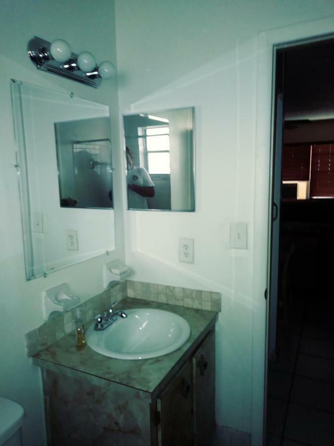Апартаменты Newly Furnished Large Clean Quiet Private Unit Форт-Лодердейл Экстерьер фото